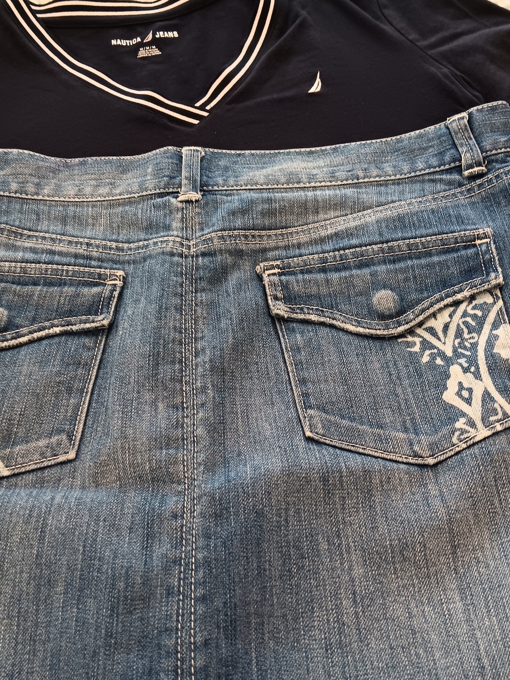 Nautica Navy Top with White Trim and Logo New York And Company Jean Skirt 10